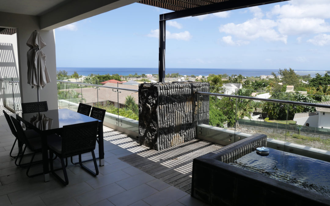 TAMARIN – Modern apartment with beautiful sea views