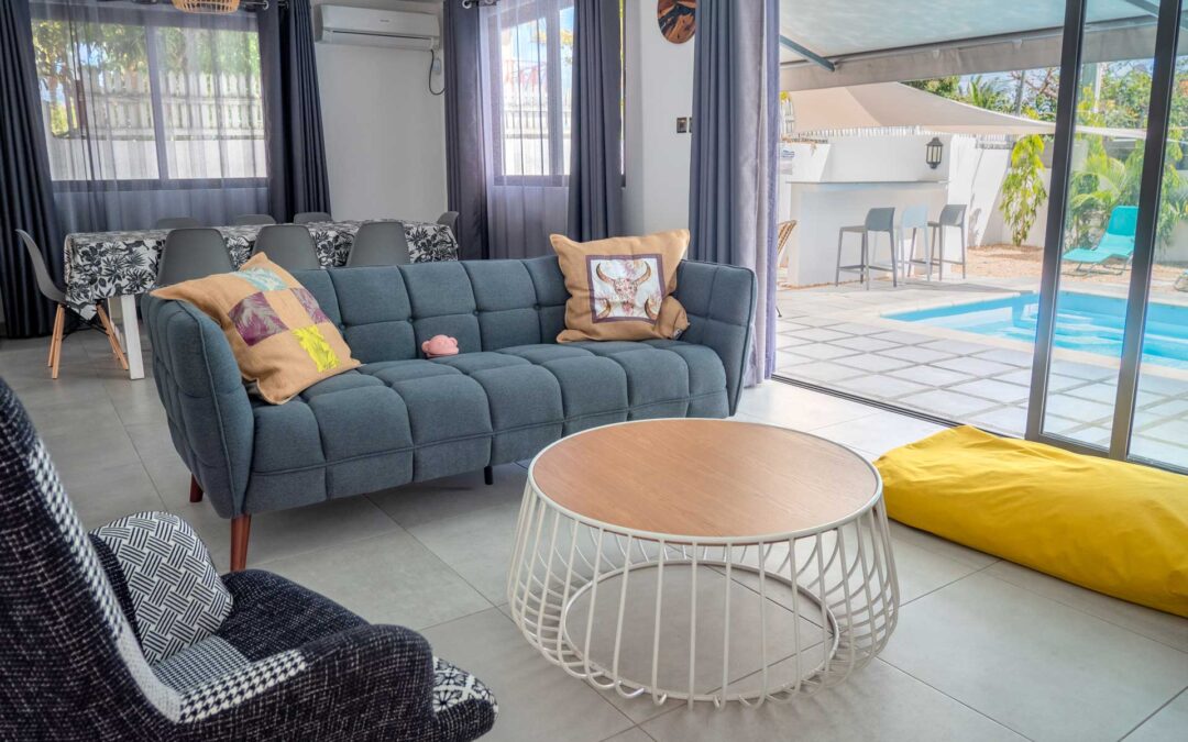 TAMARIN — 4 bedrooms modern villa with pool