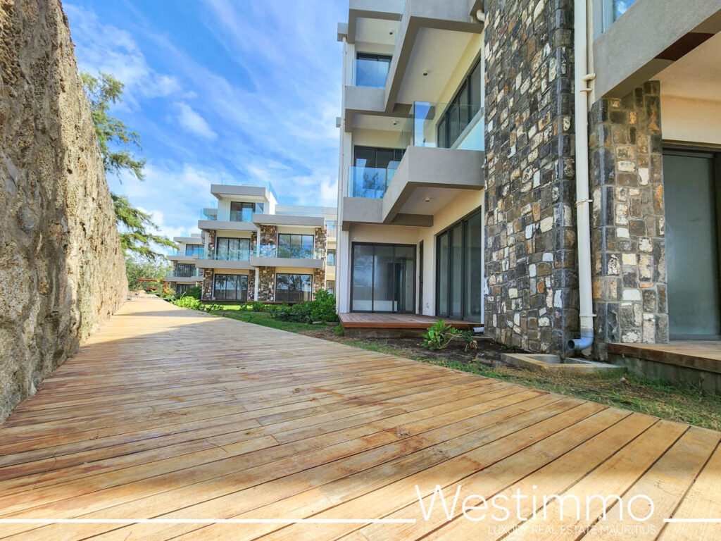 Buy waterfront apartment Mauritius