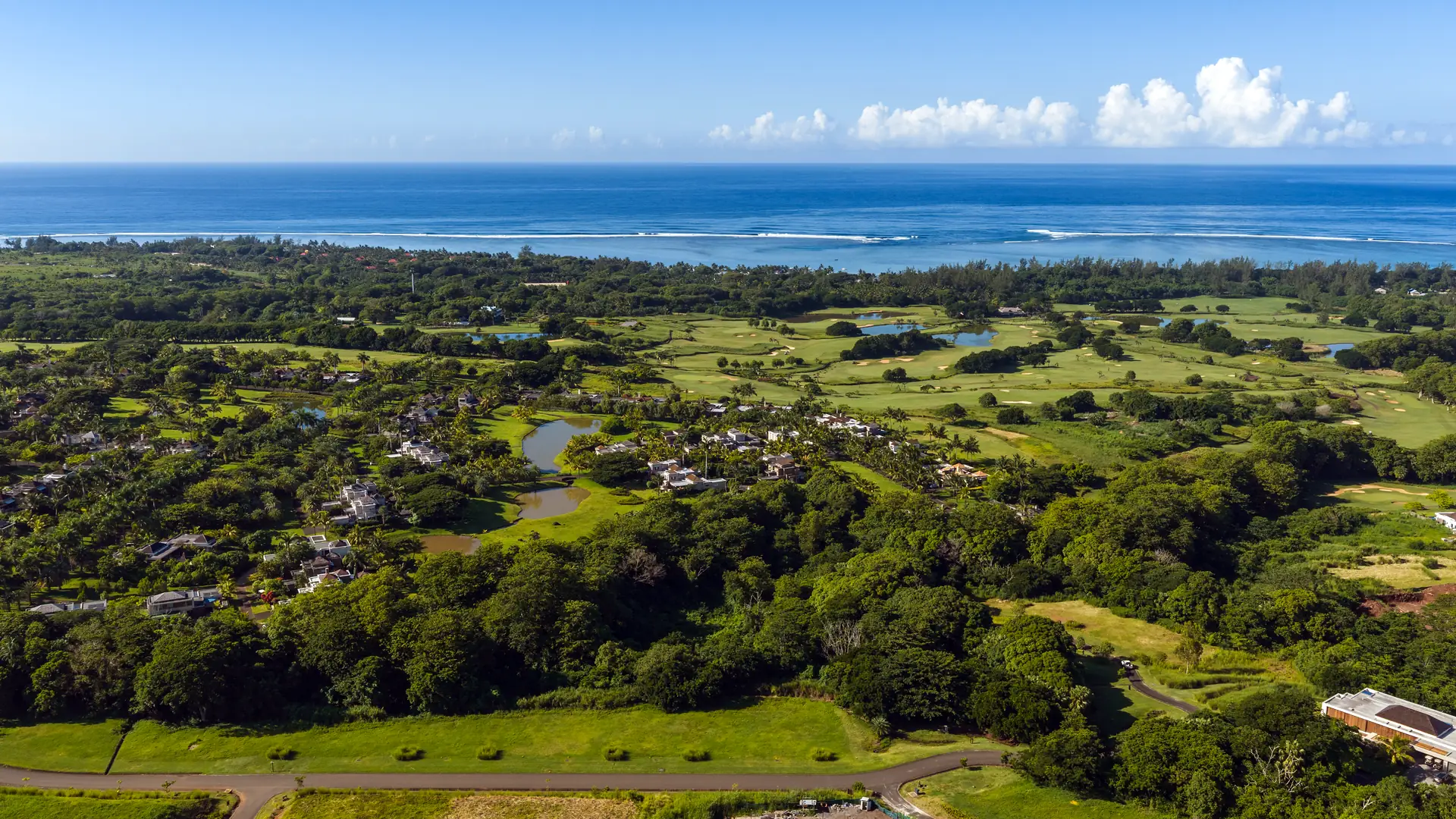 Terrain et environnement naturel Villa Valriche by YOO