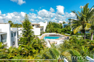 Villa for sale in Azuri, Mauritius - Luxury property with ocean views and private pool