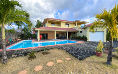 GRAND GAUBE – Location long terme Grande villa familiale avec terrasse, jardin et piscine