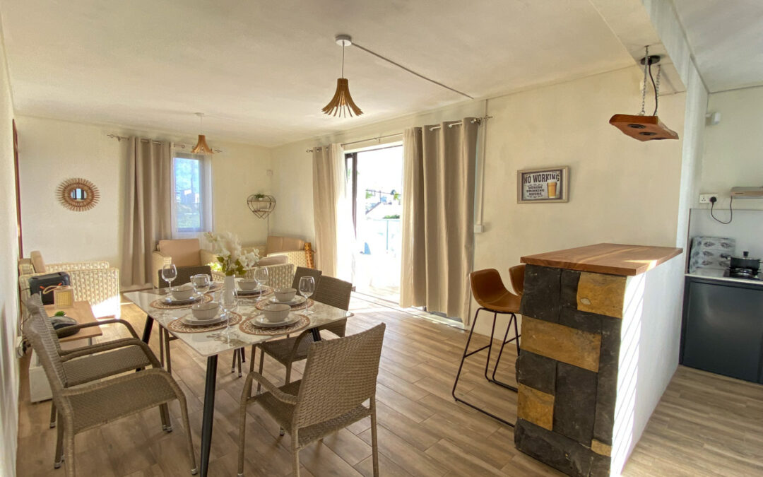 Pereybere – Superb new apartment with terrace and rooftop terrace for rent