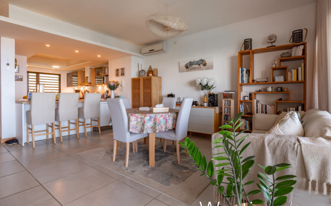 TAMARIN – Appartement en duplex avec vue époustouflante sur l’océan