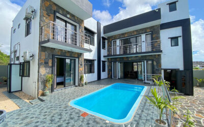 GRAND BAIE – Vente maison neuve de deux appartements indépendants avec piscine