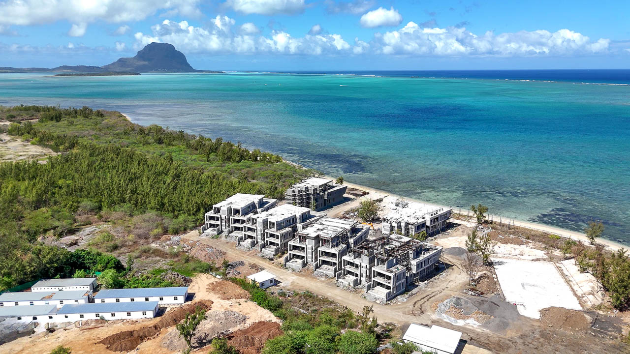 The Peninsula new apartments and penthouses in Black River Mauritius