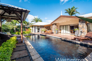 5 bed villa for sale availble for foreigners with pool in secure residence potential guest house