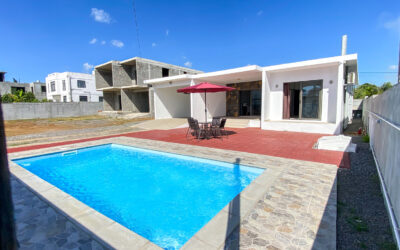 EN EXCLUSIVITÉ À TROU AUX BICHES – Location long terme maison neuve avec piscine