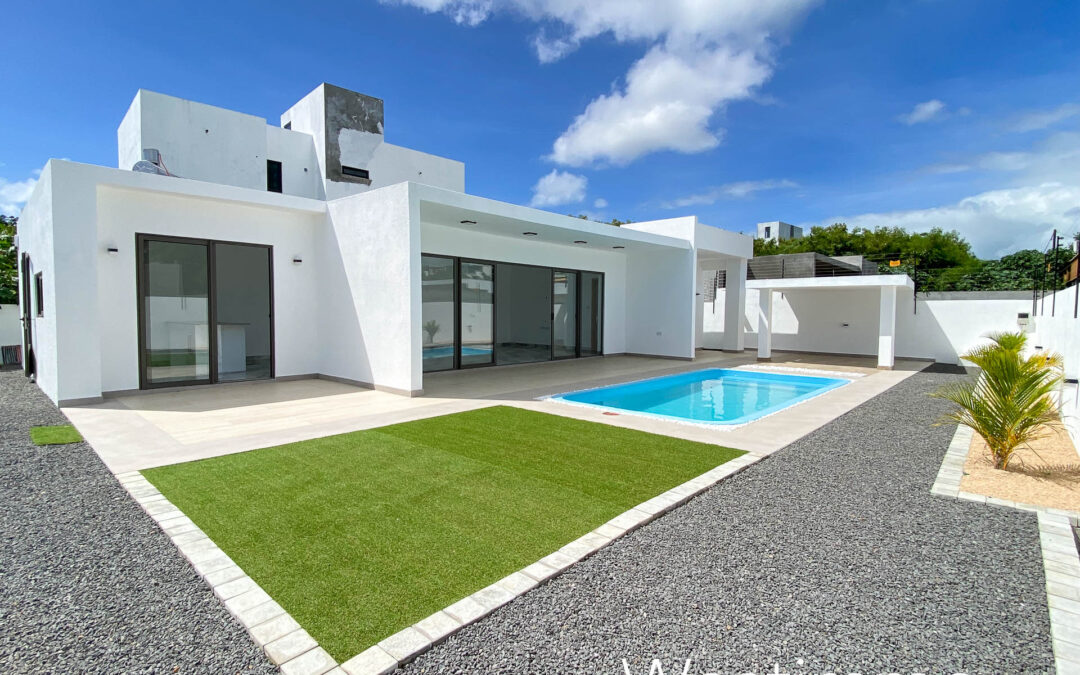 GRAND BAIE – New modern villa with swimming pool