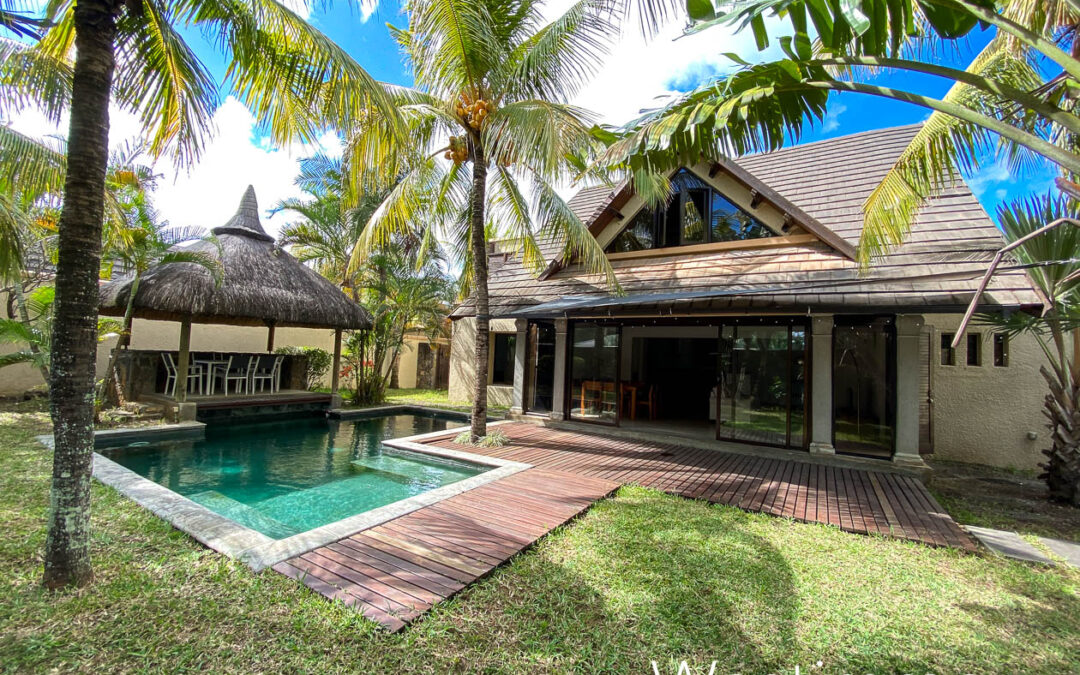 EXCLUSIVITÉ PEREYBERE – Vente Villa Balinaise de 3 chambres en-suite, jardin Tropicale, piscine.