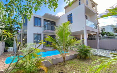 GRAND BAIE — Long term rental Villa with swimming pool close to amenities